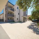 Dobrenic Apartman Vodice