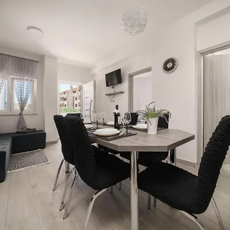 Dobrenic Apartment